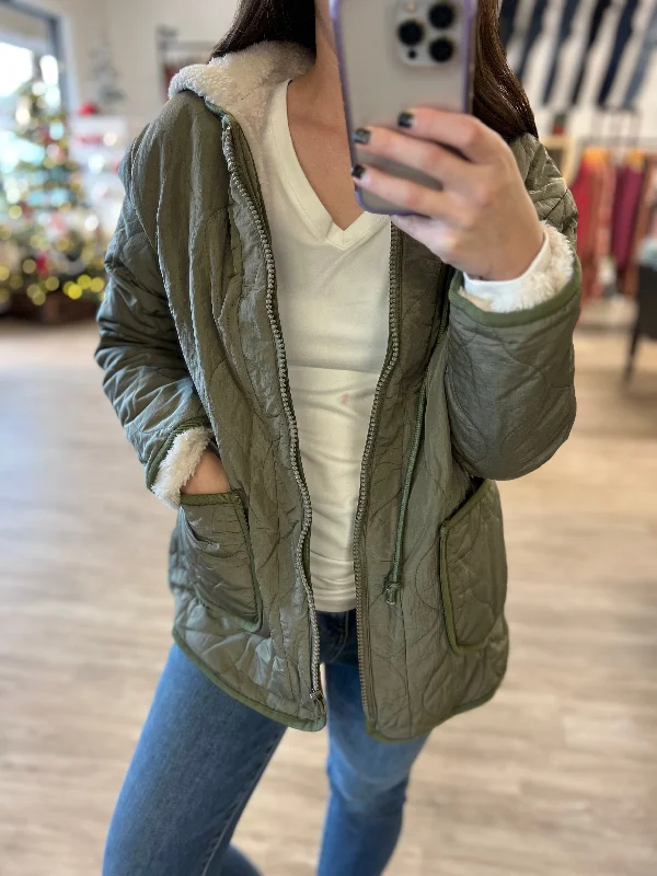 Quilted Puffer Jacket in Army